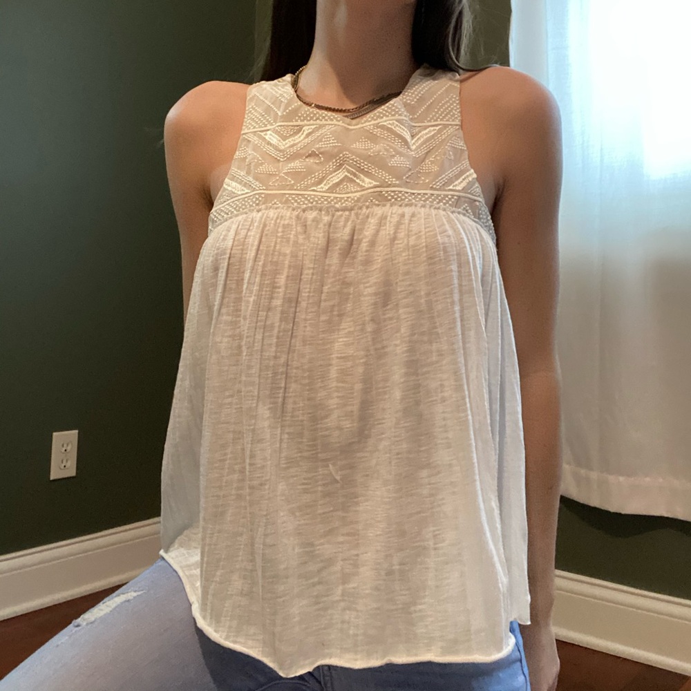 Triangle pattern tank top